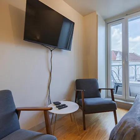 Trendy In Graca's Heart By Lovelystay Apartmán *